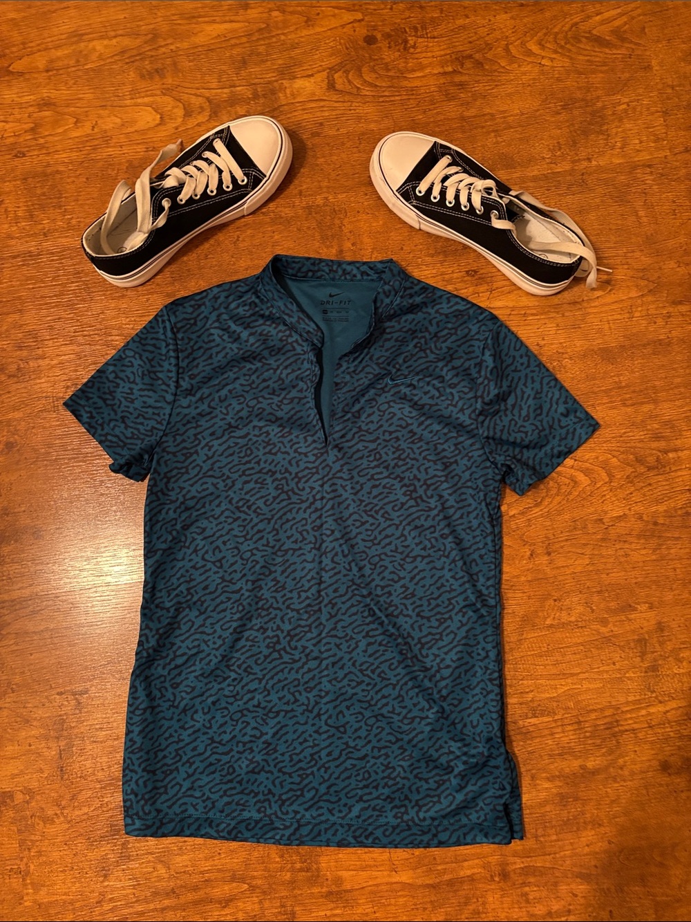 Nike Teal Short-Sleeve Patterned Dri fit shirt